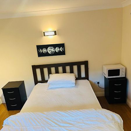 Sultania Motel And Catering Hedgerley Εξωτερικό φωτογραφία