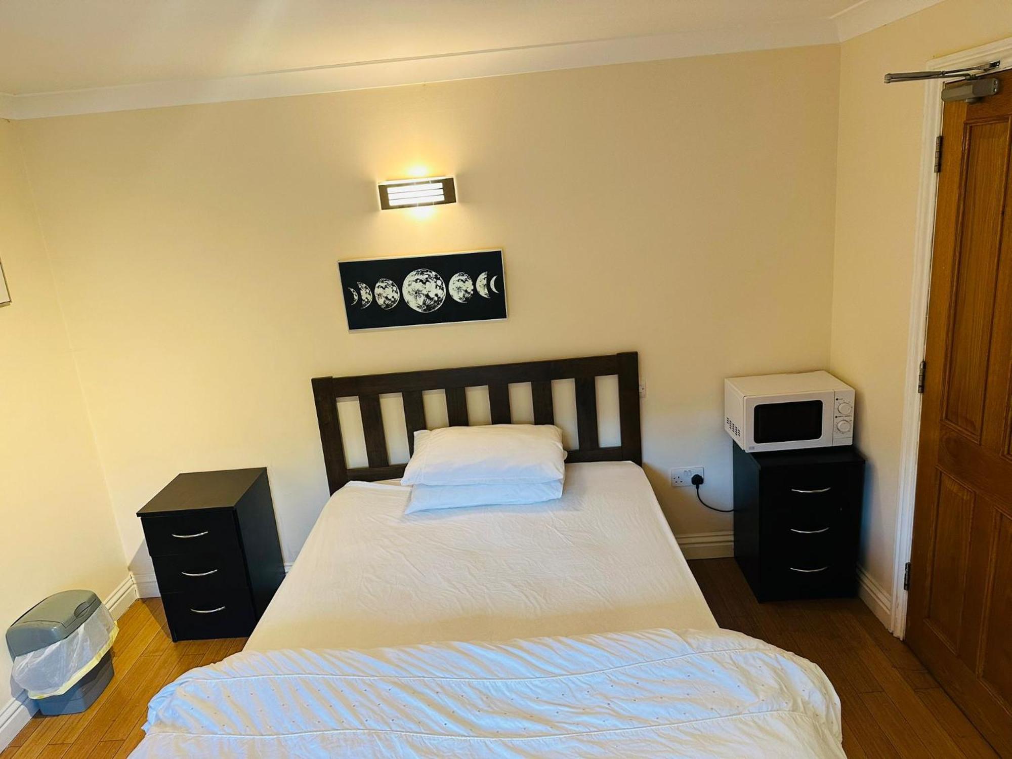 Sultania Motel And Catering Hedgerley Εξωτερικό φωτογραφία