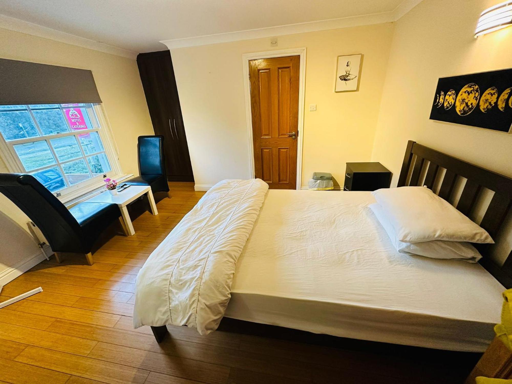 Sultania Motel And Catering Hedgerley Εξωτερικό φωτογραφία